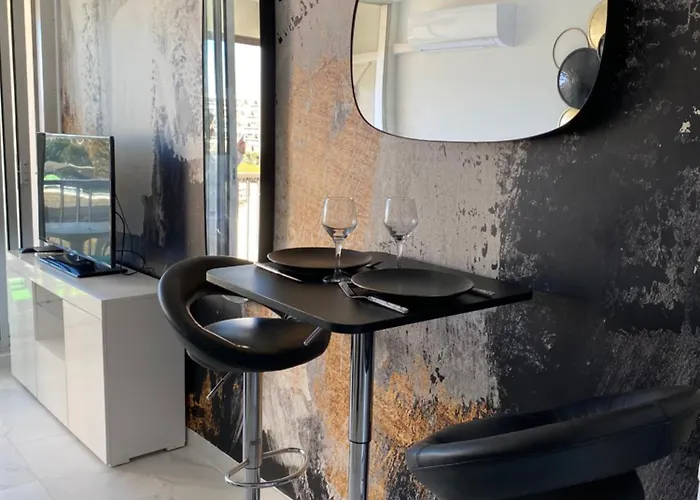 Cap D'agde Naturiste Heliopolis - Petit Caprice آجد