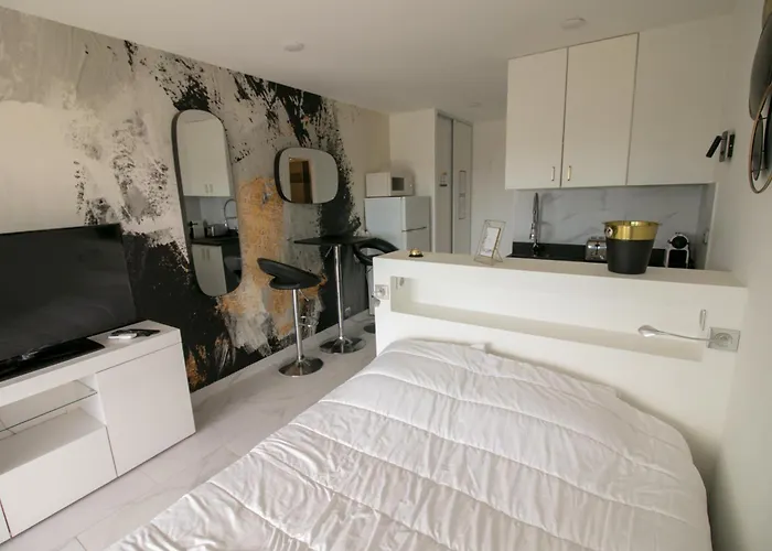 Cap D'agde Naturiste Heliopolis - Petit Caprice * آجد